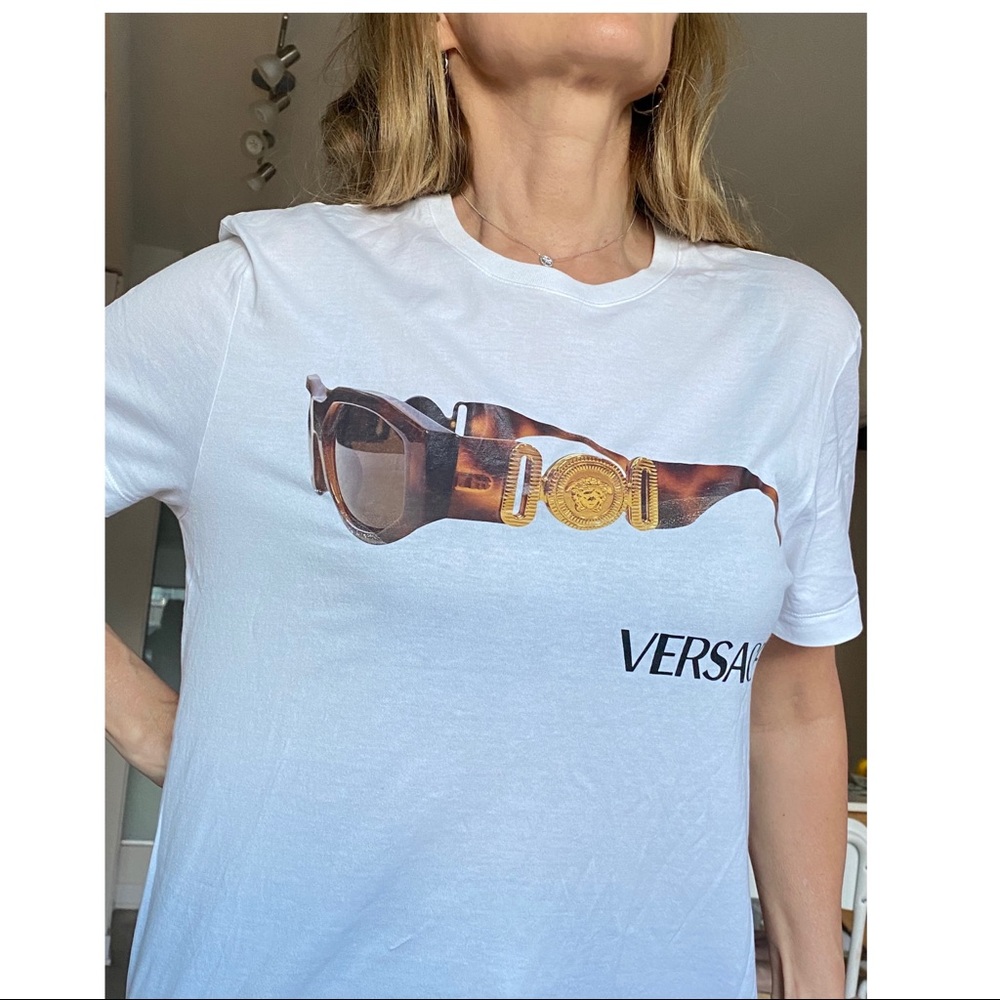 AUTHENTIC Versace T shirt - Taylor Fit -One size
